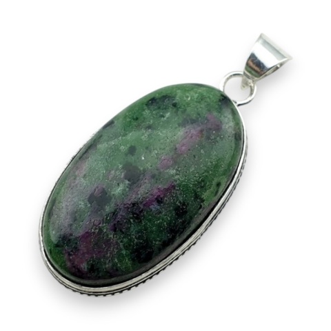 Rubin w zoisycie zawieszka 39x24 mm nr 40