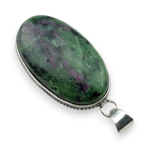 Rubin w zoisycie zawieszka 39x24 mm nr 40