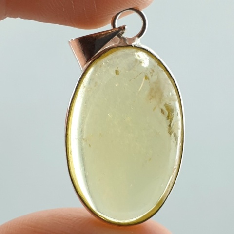 Lemon quartz pendant 28x19 mm no 40
