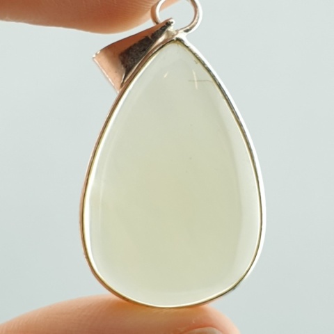 Lemon quartz pendant 30x20 mm no 44