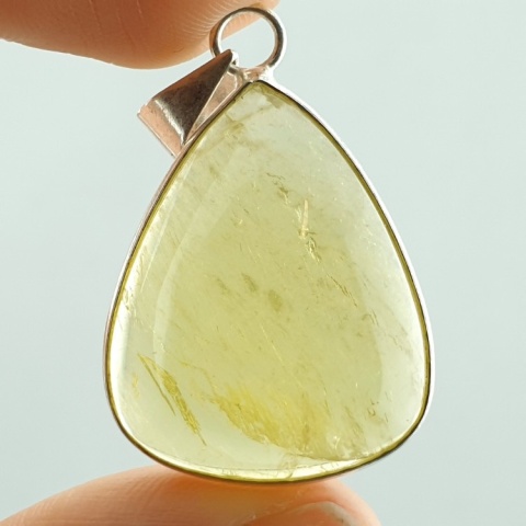 Lemon quartz pendant 30x24 mm no 59