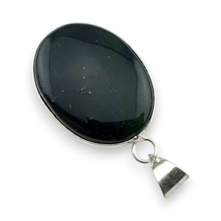 Nefryt zawieszka 30x23 mm nr 33