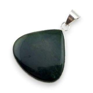 Nefryt zawieszka 31x33 mm nr 40