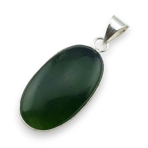 Nephrite pendant 32x19 mm no 10