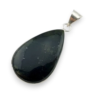 Nefryt zawieszka 37x24 mm nr 21