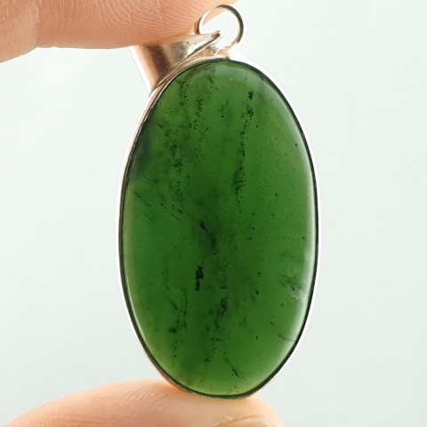 Nefryt zawieszka 38x22 mm nr 22