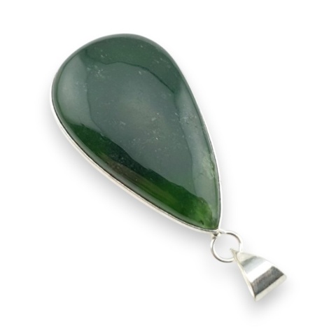 Nephrite pendant 40x24 mm no 14