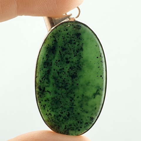 Nephrite pendant 42x26 mm no 17