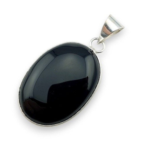 Black onyx pendant 31x22 mm no 102