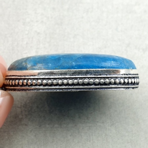 Apatite pendant 33x22 mm no 191