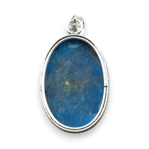 Apatite pendant 33x22 mm no 191