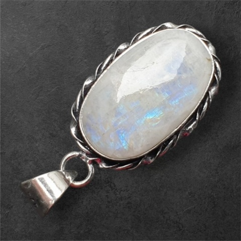 Kamień księżycowy zawieszka 25x16 mm nr 248