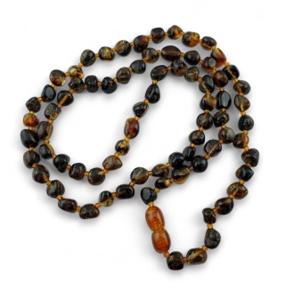 Bursztyn bałtycki bryłka 6-8 mm sznur 59 cm ciemny