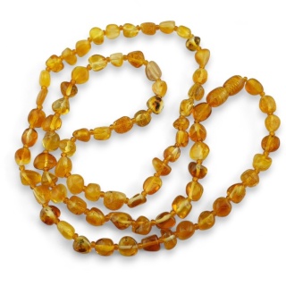 Bursztyn bałtycki bryłka 6-8 mm sznur 60 cm złoty