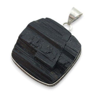 Czarny turmalin zawieszka 30x30 mm nr 393
