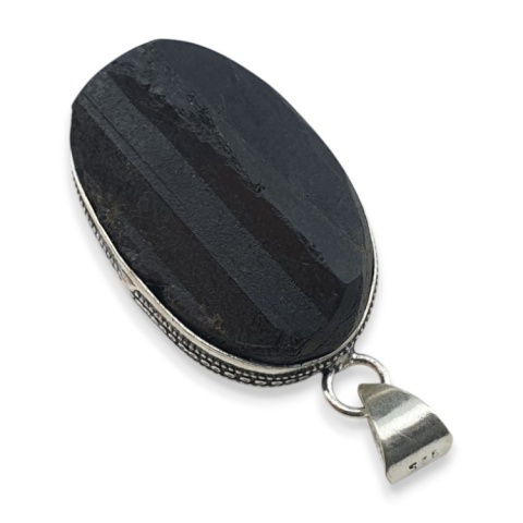 Czarny turmalin zawieszka 32x21 mm nr 419