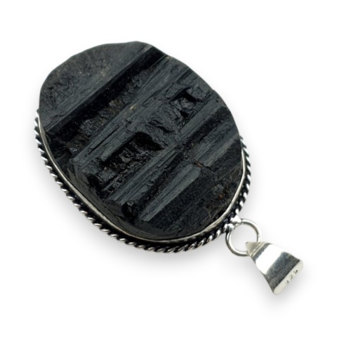 Czarny turmalin zawieszka 39x29 mm nr 322