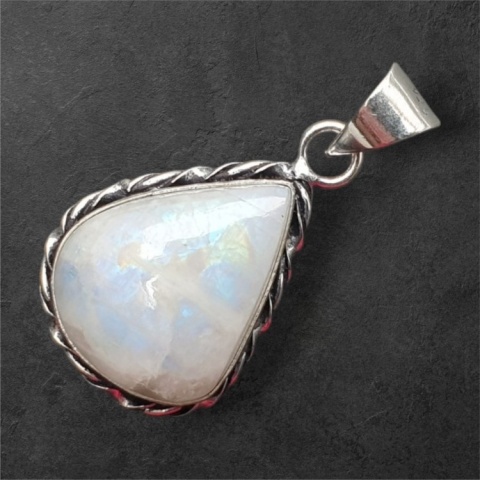 Kamień księżycowy zawieszka 23x18 mm nr 284