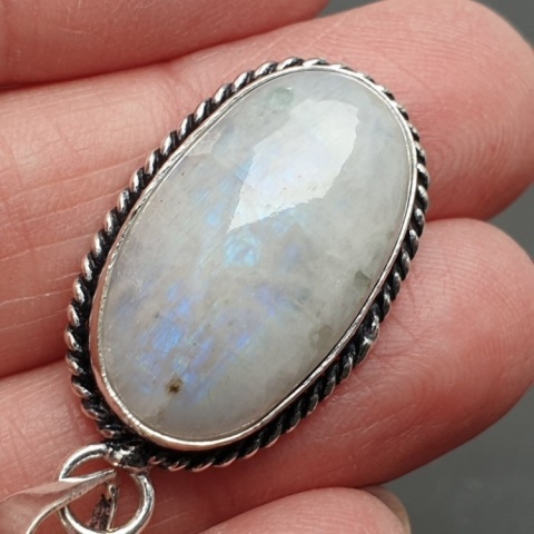 Kamień księżycowy zawieszka 24x14 mm nr 271