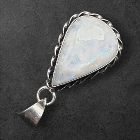 Kamień księżycowy zawieszka 24x16 mm nr 298