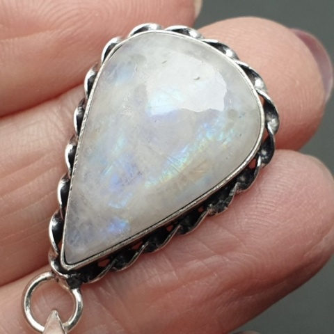 Kamień księżycowy zawieszka 24x16 mm nr 298