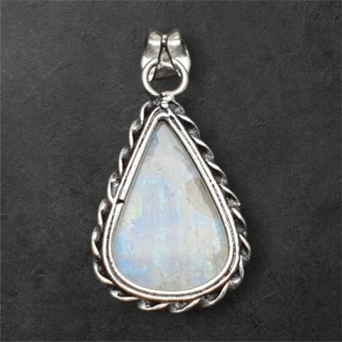 Kamień księżycowy zawieszka 24x16 mm nr 298