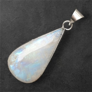 Kamień księżycowy zawieszka 38x21 mm nr 307