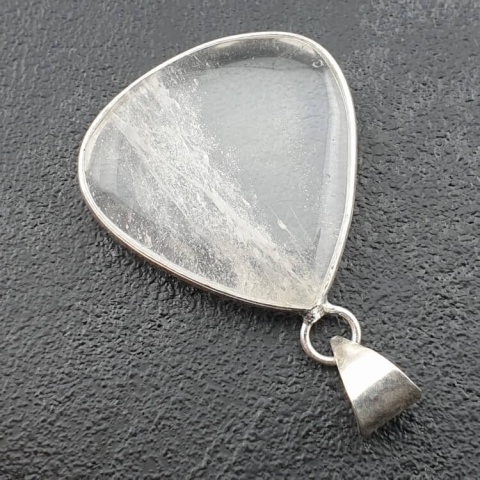 Kryształ górski zawieszka 28x27 mm nr 88