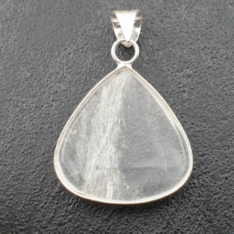 Kryształ górski zawieszka 28x27 mm nr 88