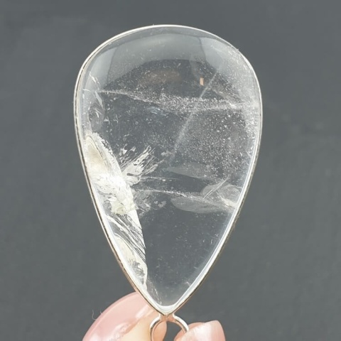 Kryształ górski zawieszka 37x24 mm nr 65