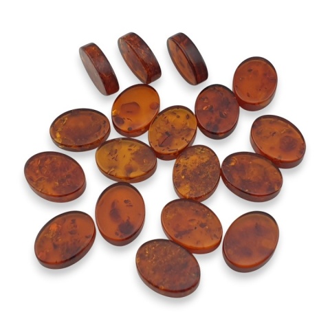 Baltic amber flat oval 15.5x12 mm 1 pc