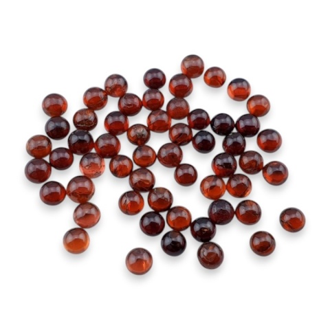 Garnet cabochon diameter 4 mm 1 pc.