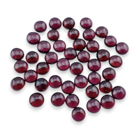 Garnet cabochon diameter 6 mm 1 pc.