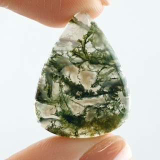 Agat mszysty cienki kaboszon 27x21 mm nr 352