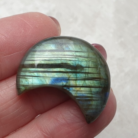 Labradoryt kaboszon księżyc 27x22 mm nr 320
