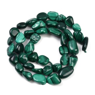 Malachit bryłka gładka 8-12 mm sznur