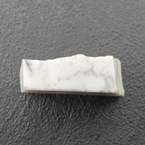 Howlit cięty surowy 25x18 mm nr 7