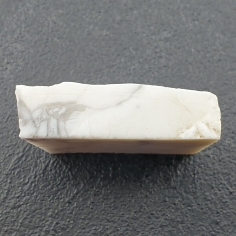 Howlit cięty surowy 29x19 mm nr 63