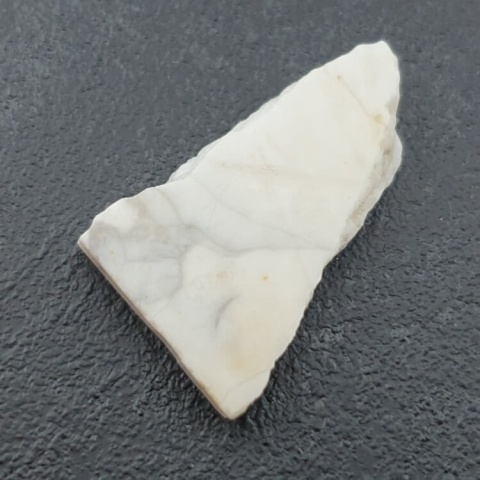 Howlit cięty surowy 29x19 mm nr 69