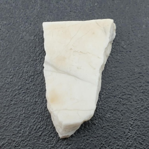 Howlit cięty surowy 29x19 mm nr 69