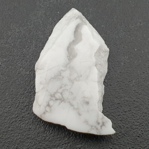 Howlit cięty surowy 39x23 mm nr 72