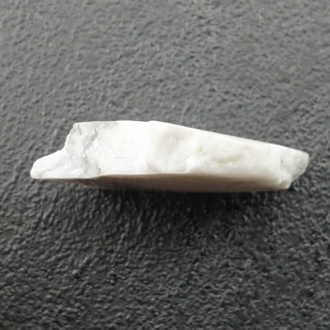 Howlit cięty surowy 22x19 mm nr 97