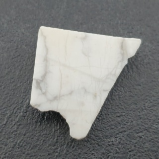 Howlit cięty surowy 23x22 mm nr 96