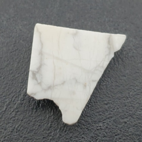 Howlit cięty surowy 23x22 mm nr 96