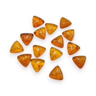 Baltic amber cabochon trillion approx. 8.5x8.5 mm 1 pc.