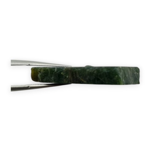 Jadeit nefryt cięty surowy 32x26 mm nr 69