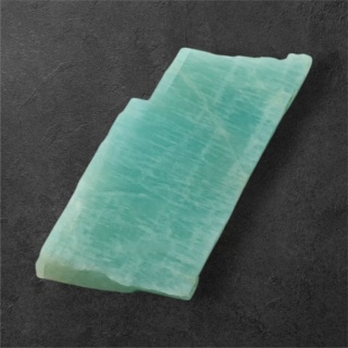 Amazonit cięty surowy 41x18 mm nr 138