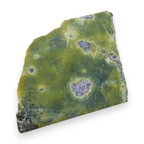 Atlantysyt cięty surowy 26x23 mm nr 134