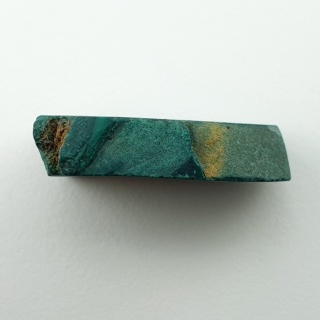 Malachit cięty surowy 26x17 mm nr 144