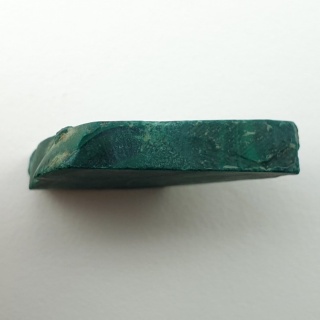 Malachit cięty surowy 28x22 mm nr 205